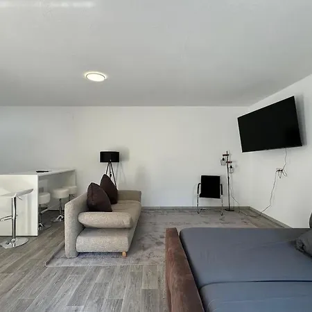 Studio Apartment Fuer 6 P Mit Sonnenterrasse Oberboihingen Exterior photo