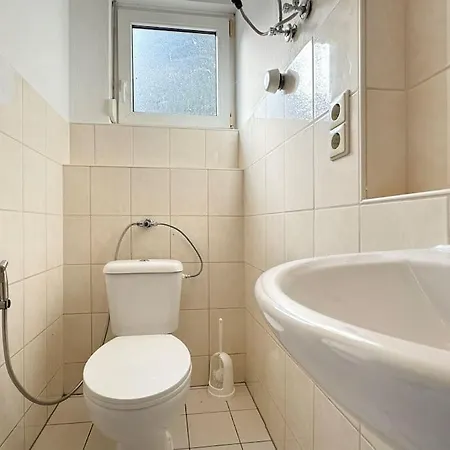 Studio Apartment Fuer 6 P Mit Sonnenterrasse Oberboihingen Exterior photo