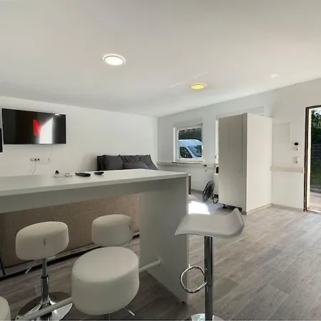 Studio Apartment Fuer 6 P Mit Sonnenterrasse Oberboihingen Exterior photo
